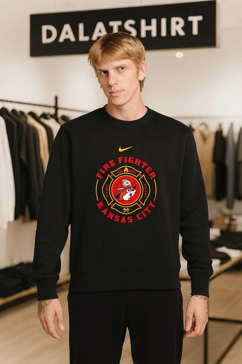 Kansas City Firefighter Buc-ee’s Chiefs Helmet Maltese Cross T-Shirt