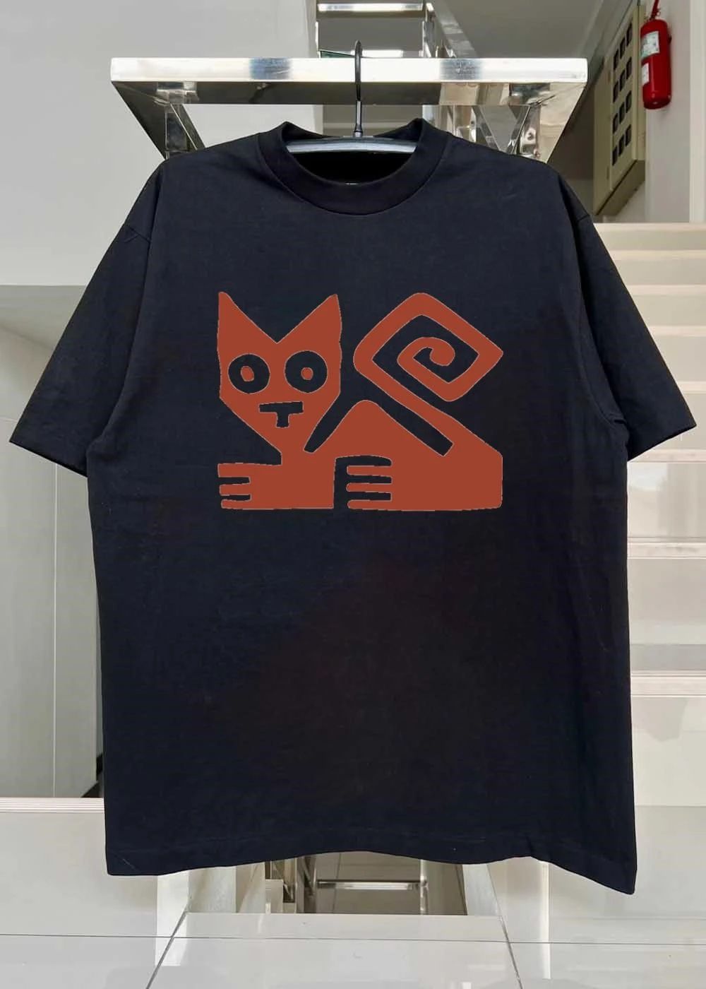 Cute Cat Swirl Pattern Minimalist Red Art T-Shirt