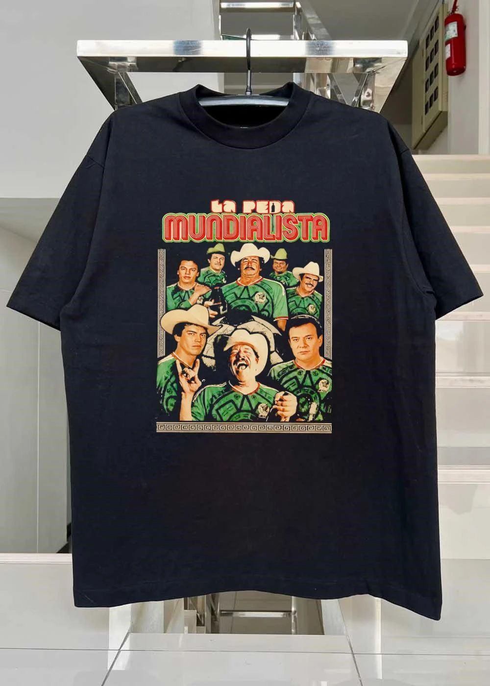 La Peda Mundialista Group Drinking Football Fan T-Shirt