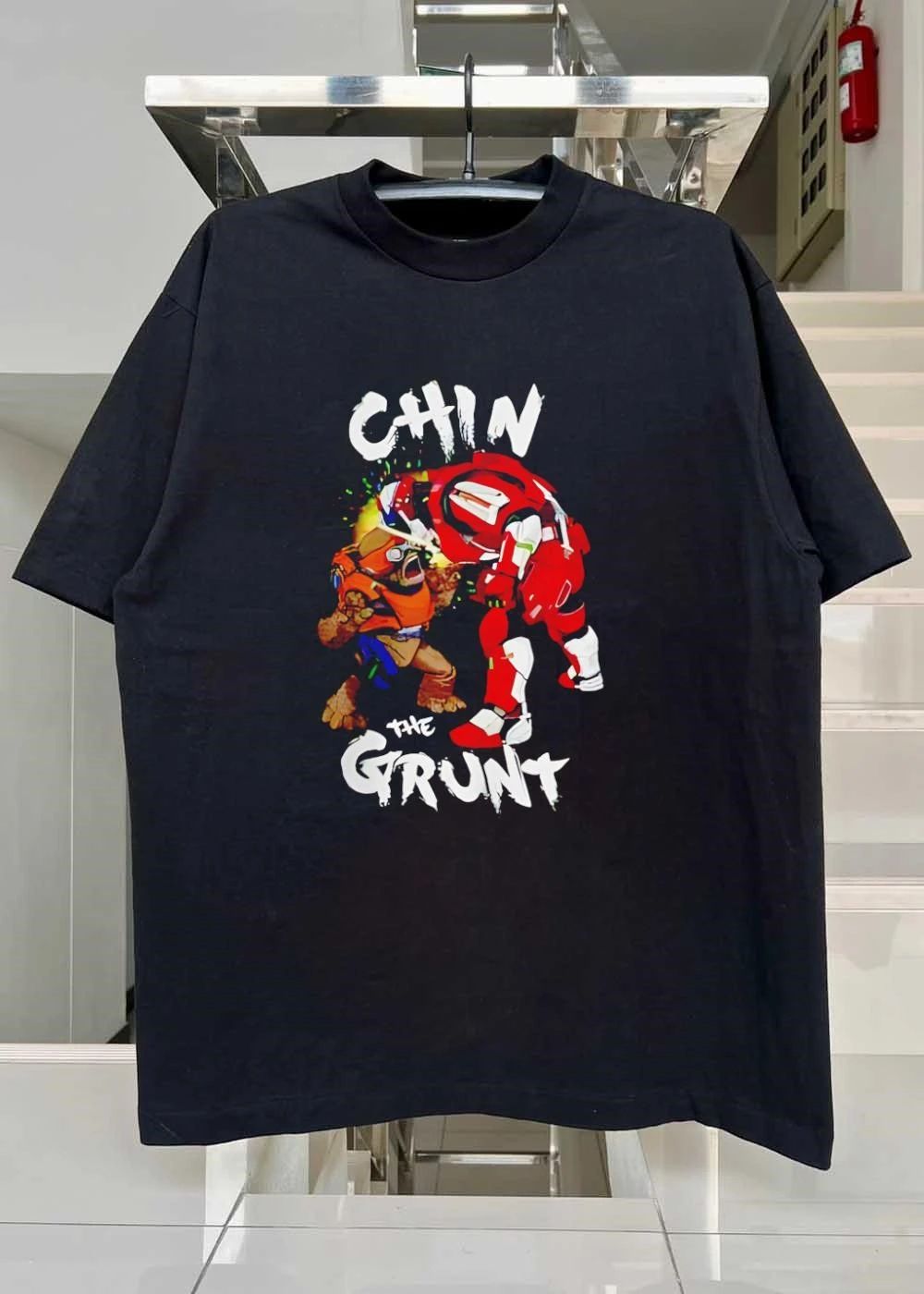 Spartan Punching Unggoy Chin the Grunt T-Shirt
