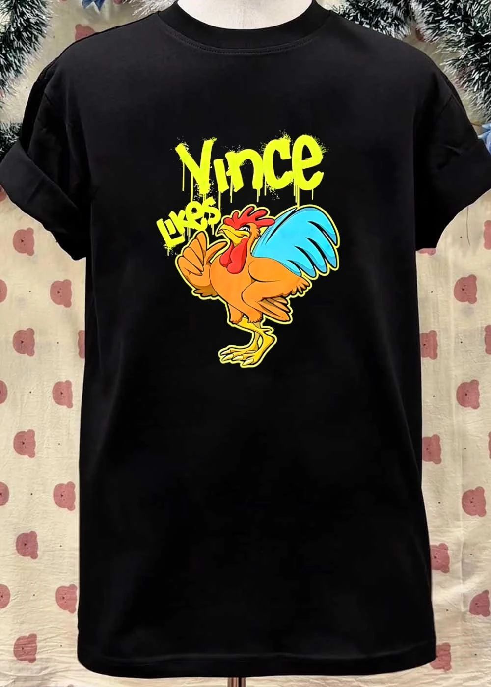 Vince Likes the Rooster Graphic shirt