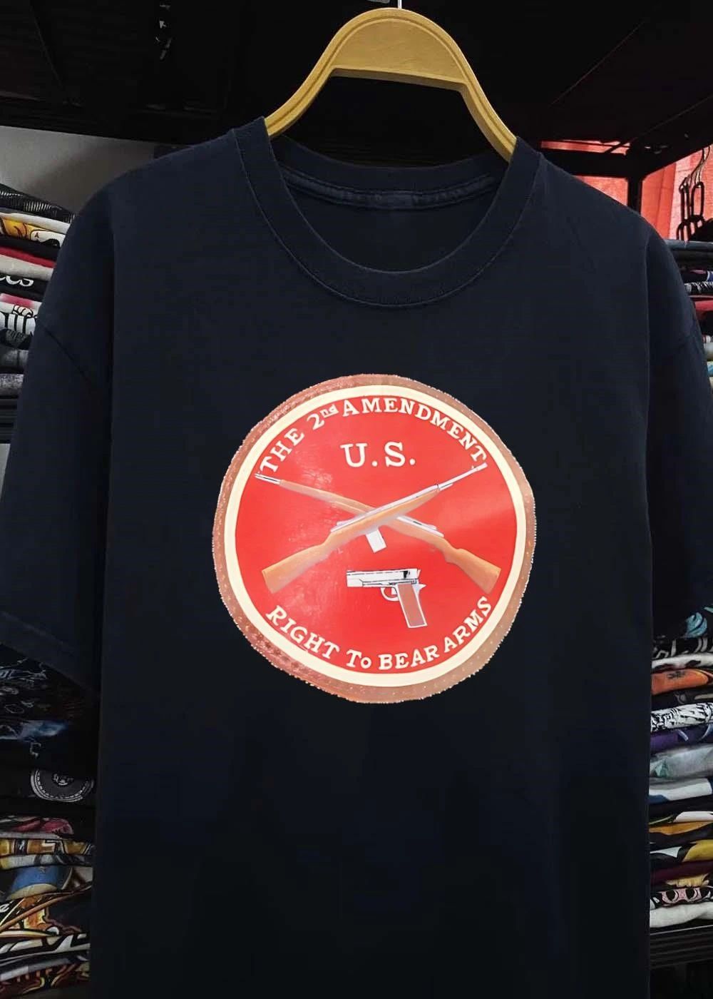 American Constitutional freedom the 2nd Amendment U.S. right to bear arms rifles pistol shirt