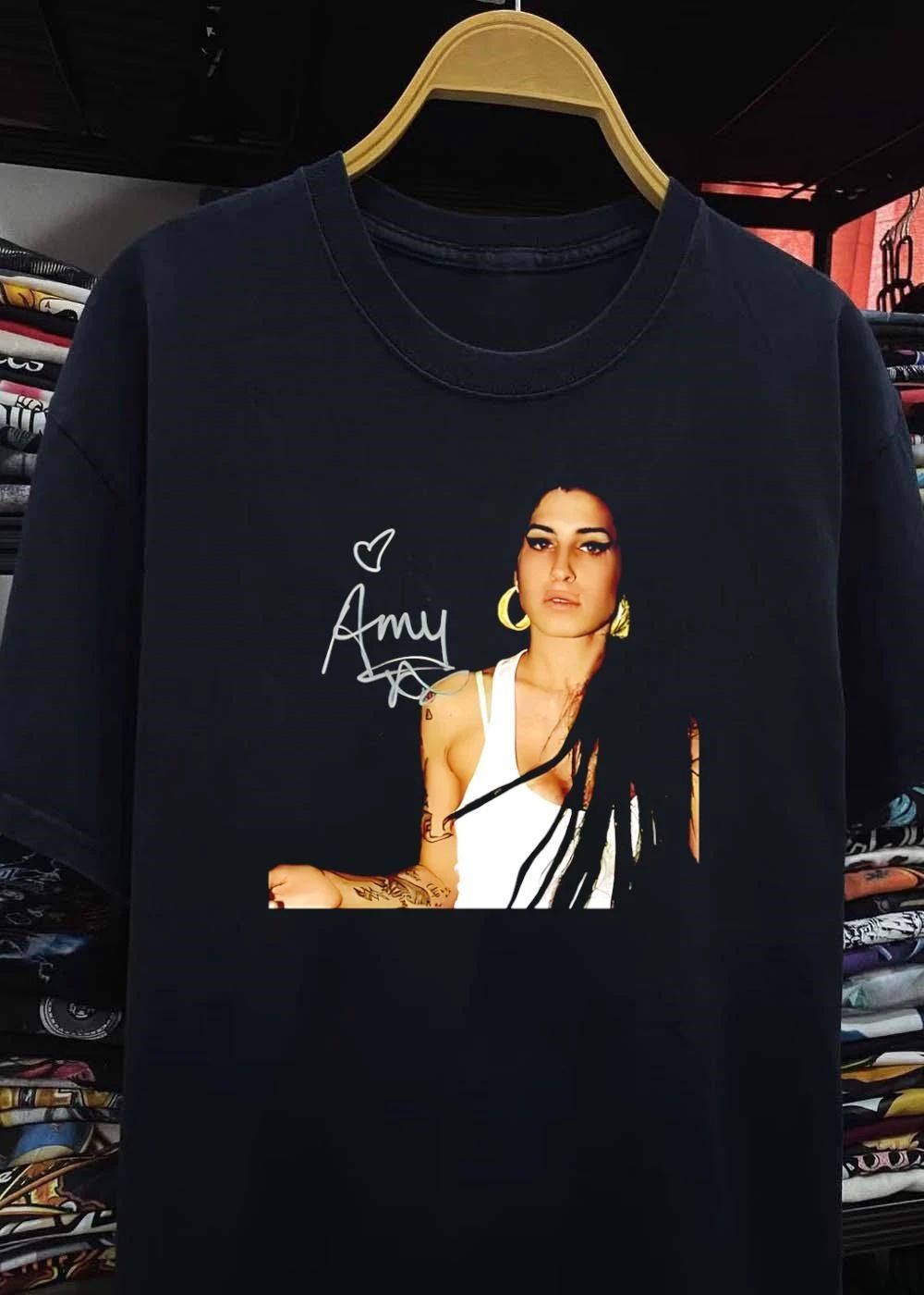 Amy Winehouse Autograph Heart Shirt